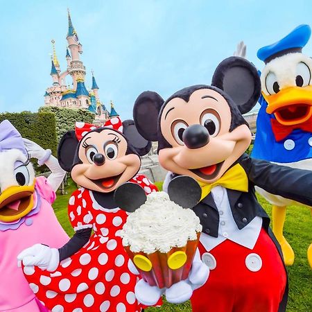 2 Bed House Near Disneyland Paris モントリー エクステリア 写真