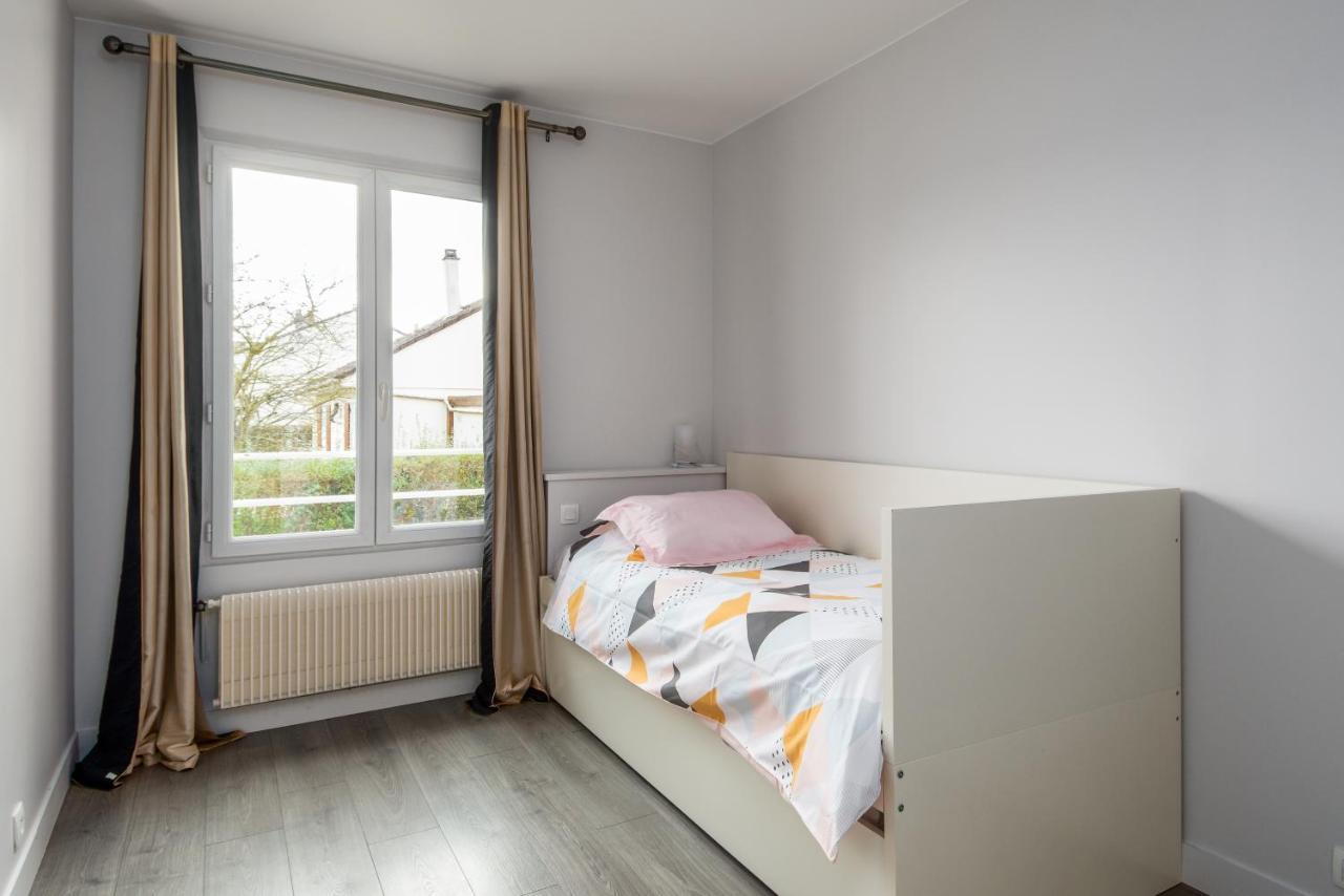 2 Bed House Near Disneyland Paris モントリー エクステリア 写真